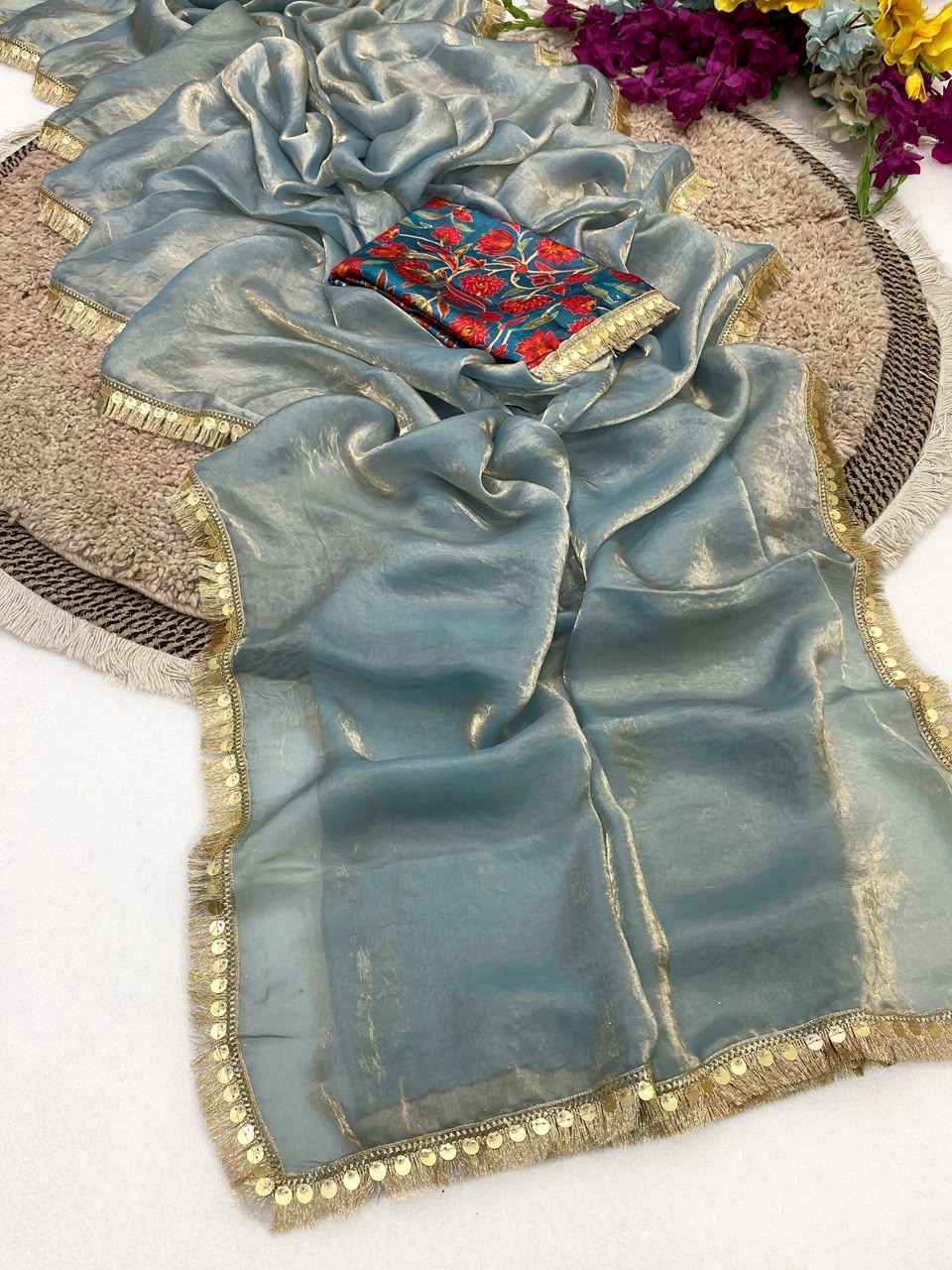 Lace border saree with Designer blouse Pc-1689
