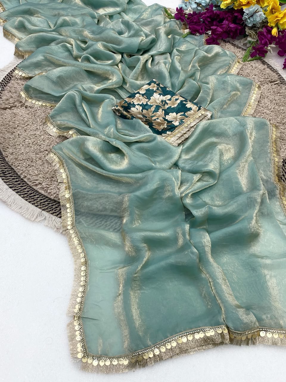 Lace border saree with Designer blouse Pc-1689