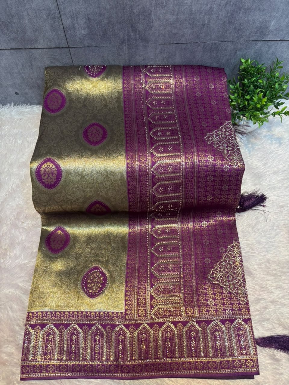 ROYAL ZARI SAREE PC-1405