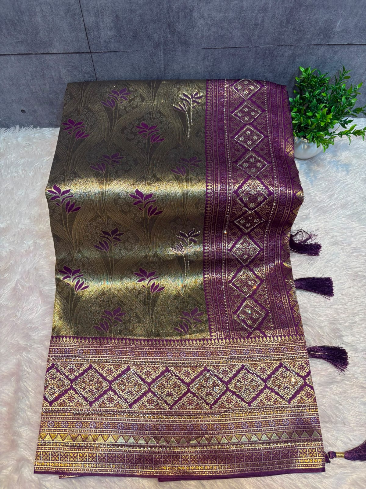 LEAF KANJIVARAM SAREE PC-1405