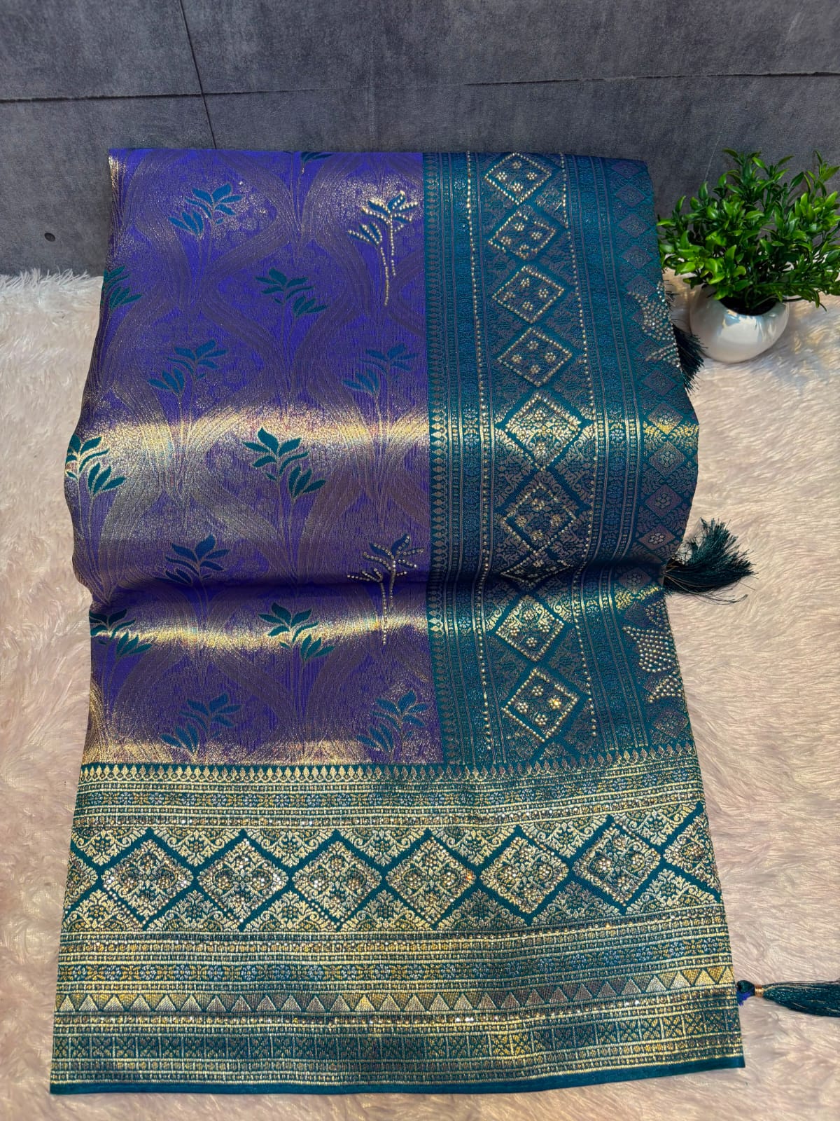 LEAF KANJIVARAM SAREE PC-1405