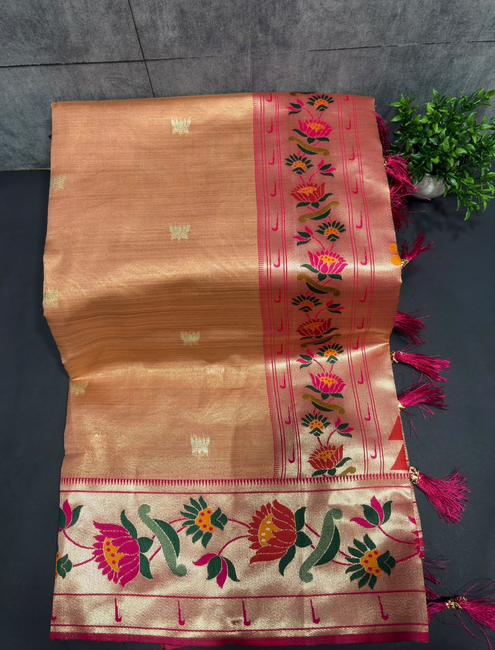 TISSUE PAITHANI PC-1484