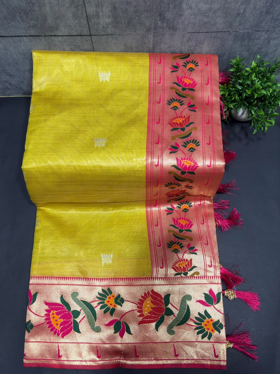 TISSUE PAITHANI PC-1484