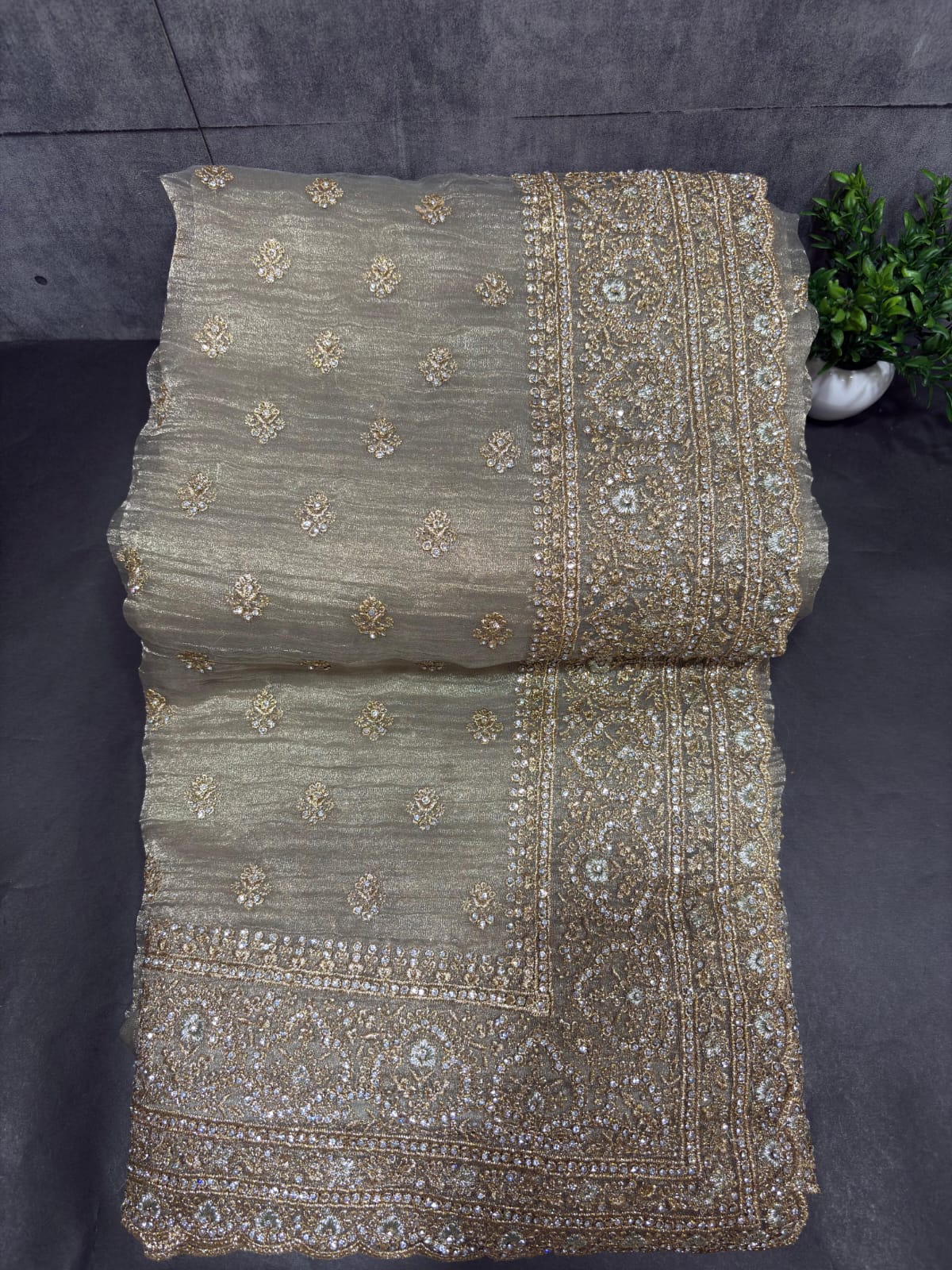 VIRAL DESIGNER SAREE PC-1612