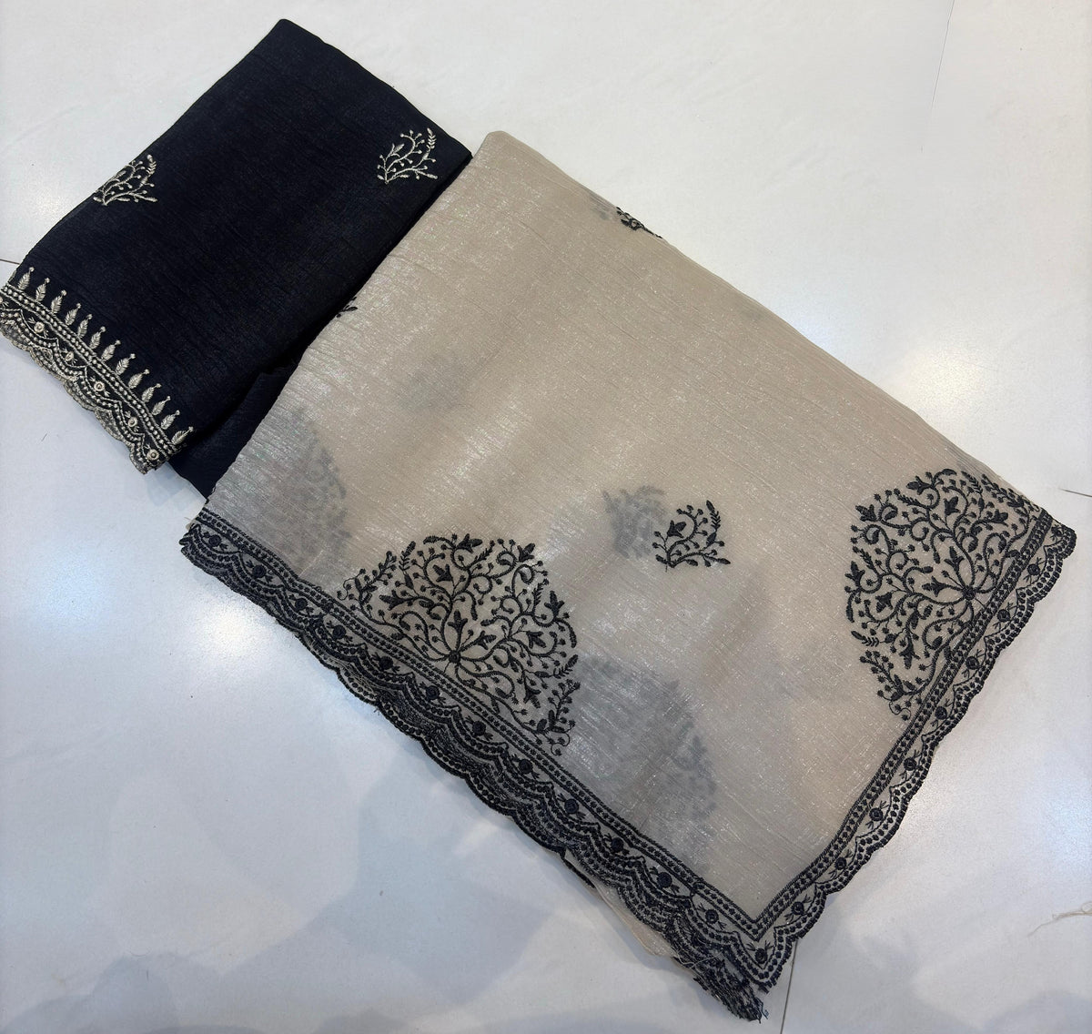 KASHMIRI WORK WITH WORK BLOUSE PC-1690