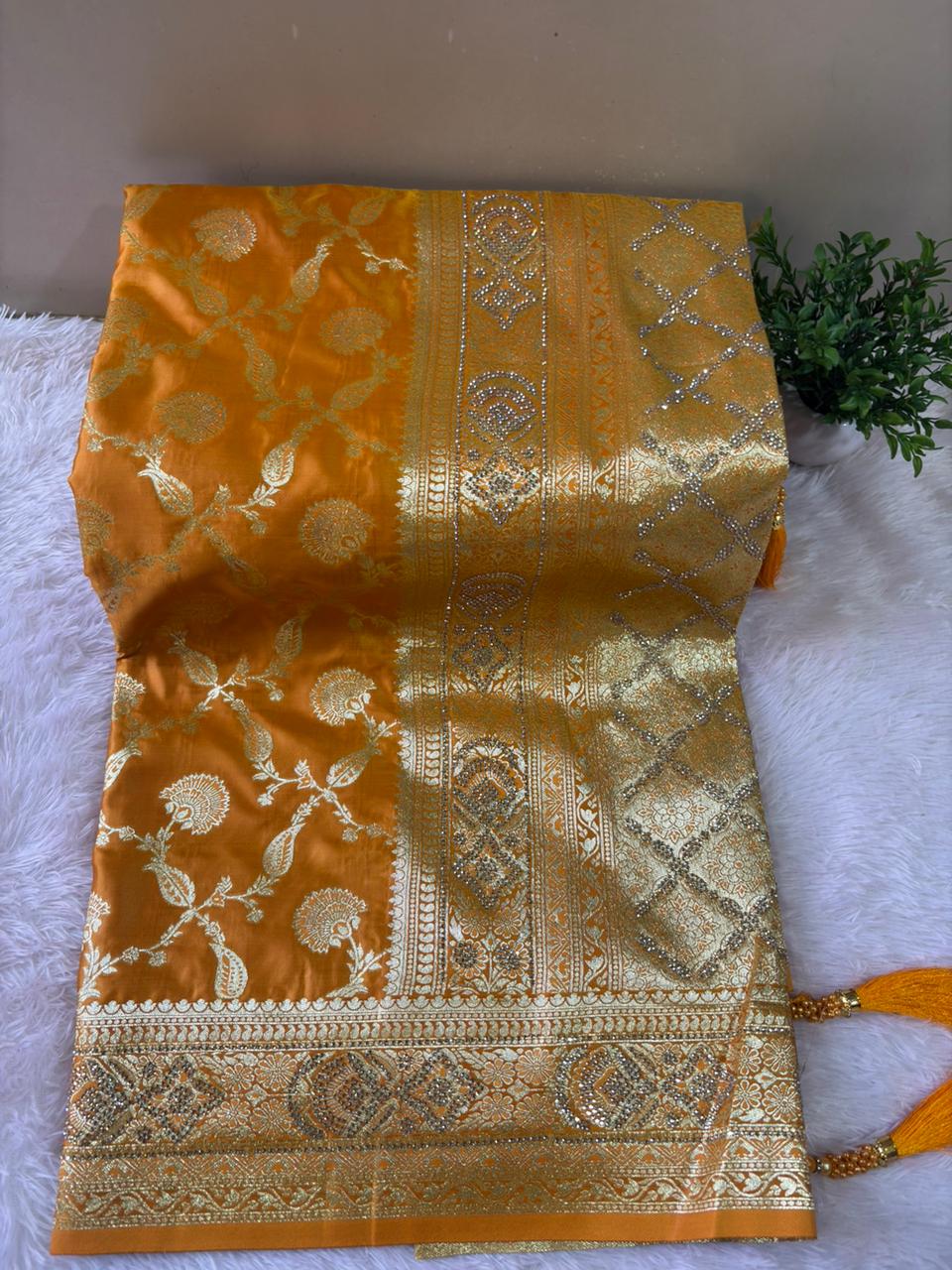 BANARASI SILK SAREE CP-1261