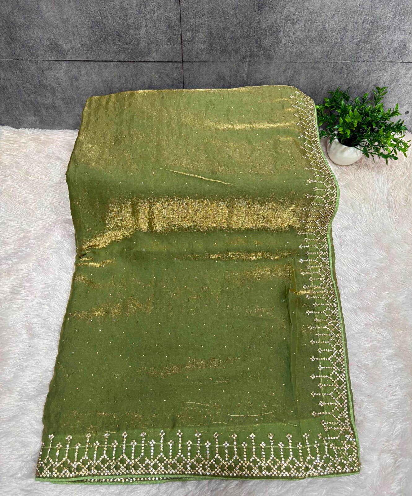 VIRAL DESIGNER SAREE