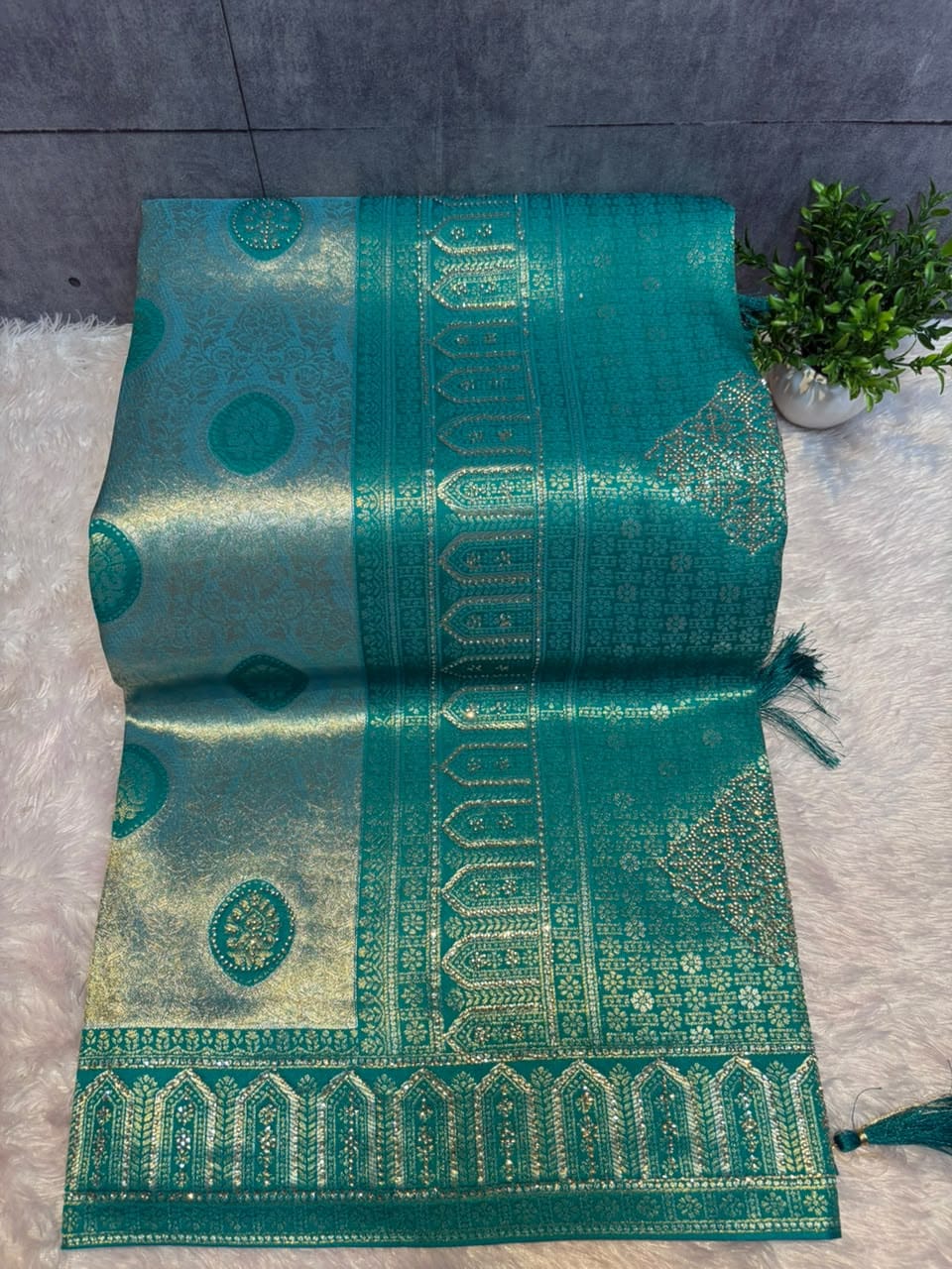ROYAL ZARI SAREE PC-1405